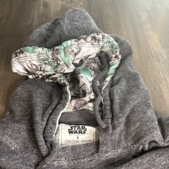 Star Wars On The Byas Hoodie Womens Large Grey Pullover Sweatshirt Storm Trooper - Picture 4 of 5